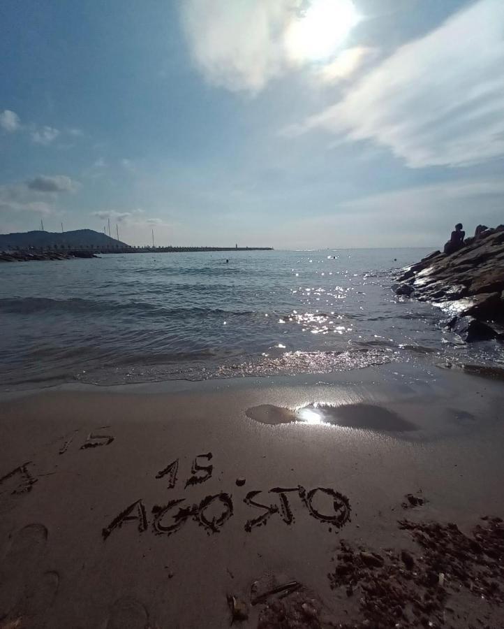 Appartamento Incantevole A 100Metri Dal Mare E Accanto Alla Pista Ciclabile Imperia Ngoại thất bức ảnh