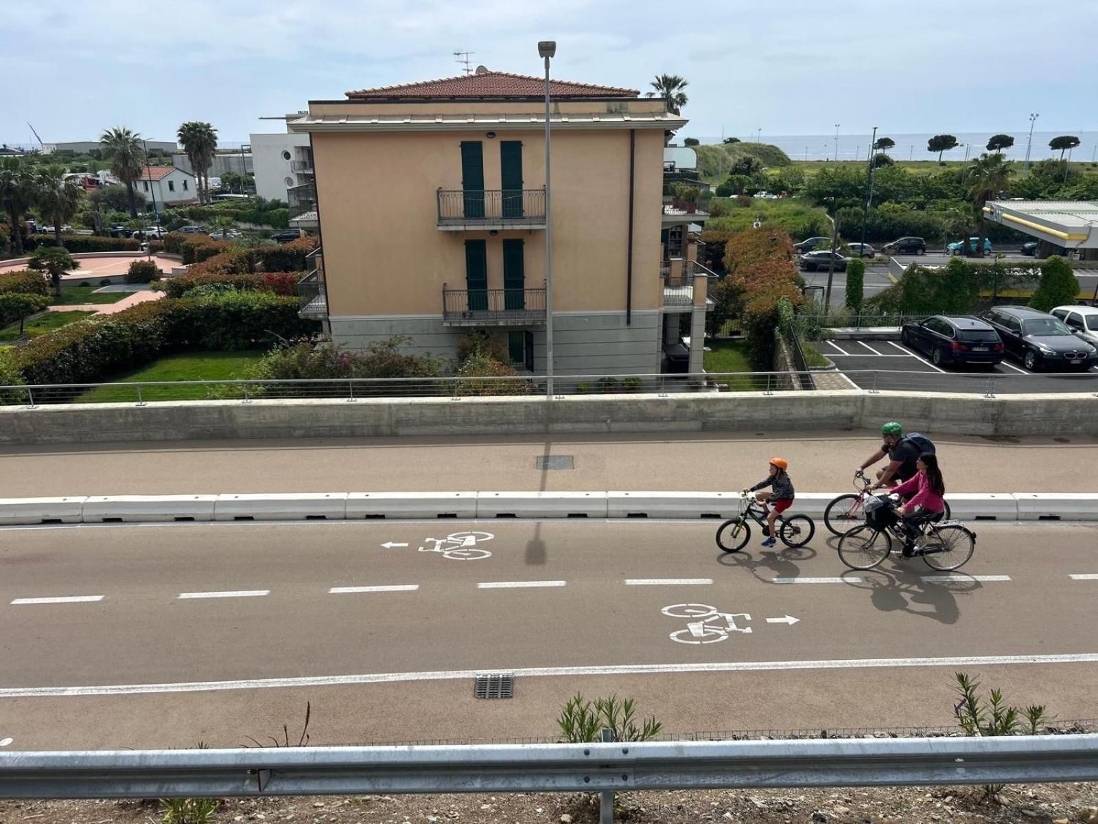Appartamento Incantevole A 100Metri Dal Mare E Accanto Alla Pista Ciclabile Imperia Ngoại thất bức ảnh