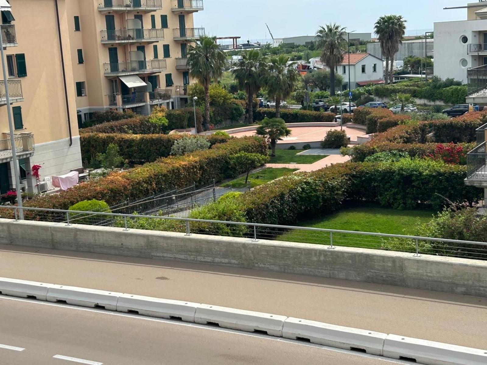 Appartamento Incantevole A 100Metri Dal Mare E Accanto Alla Pista Ciclabile Imperia Ngoại thất bức ảnh